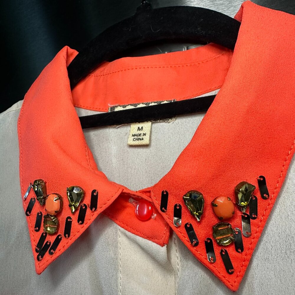 Sheer Sleeveless Top with jeweled collar - Picture 3 of 3